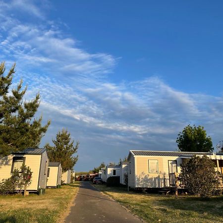 Camping Le Village de la Mer Les Moutiers Eksteriør bilde