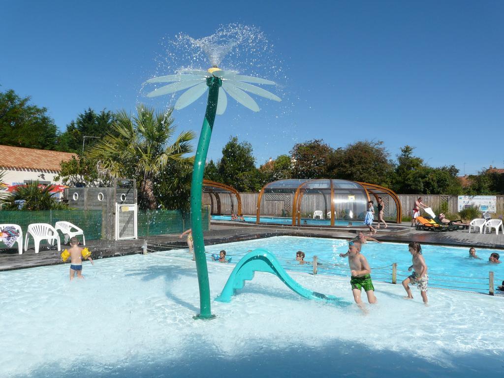 Camping Le Village de la Mer Les Moutiers Eksteriør bilde